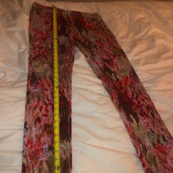 HAUTE HIPPIE Washed Pink Floral Jeans Skinny Leg - Picture 5 of 8